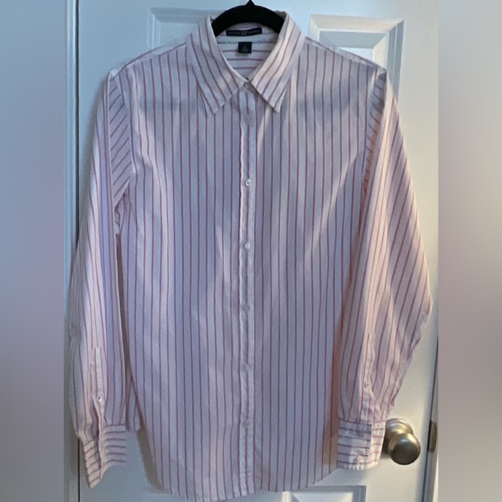 GAP Women's Pink Striped Button Down Shirt